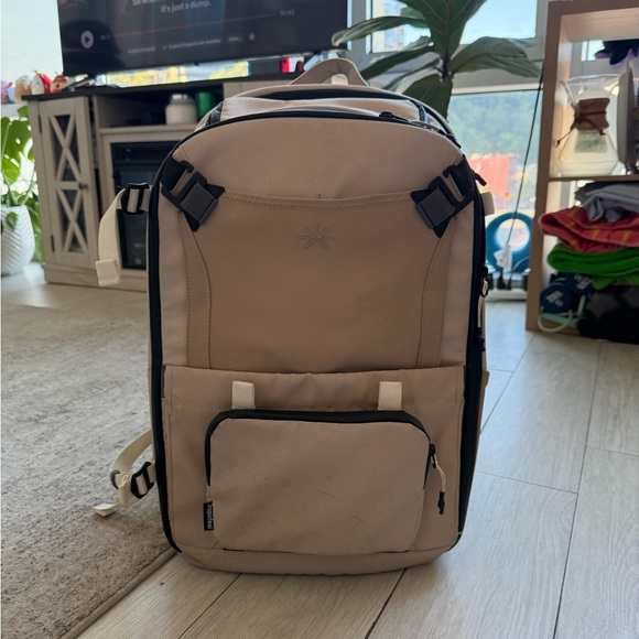 Tropicfeel Travel Backpack
